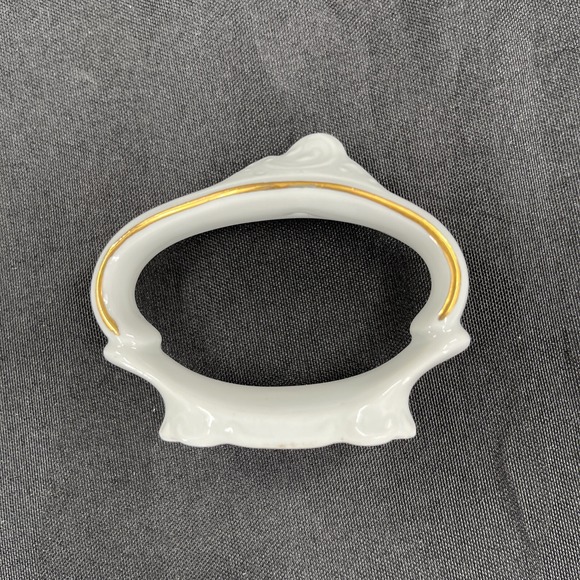Bernadotte Porcelain Wildlife Acorn Gold Guild Napkin Ring Set of 4 - Picture 3 of 7
